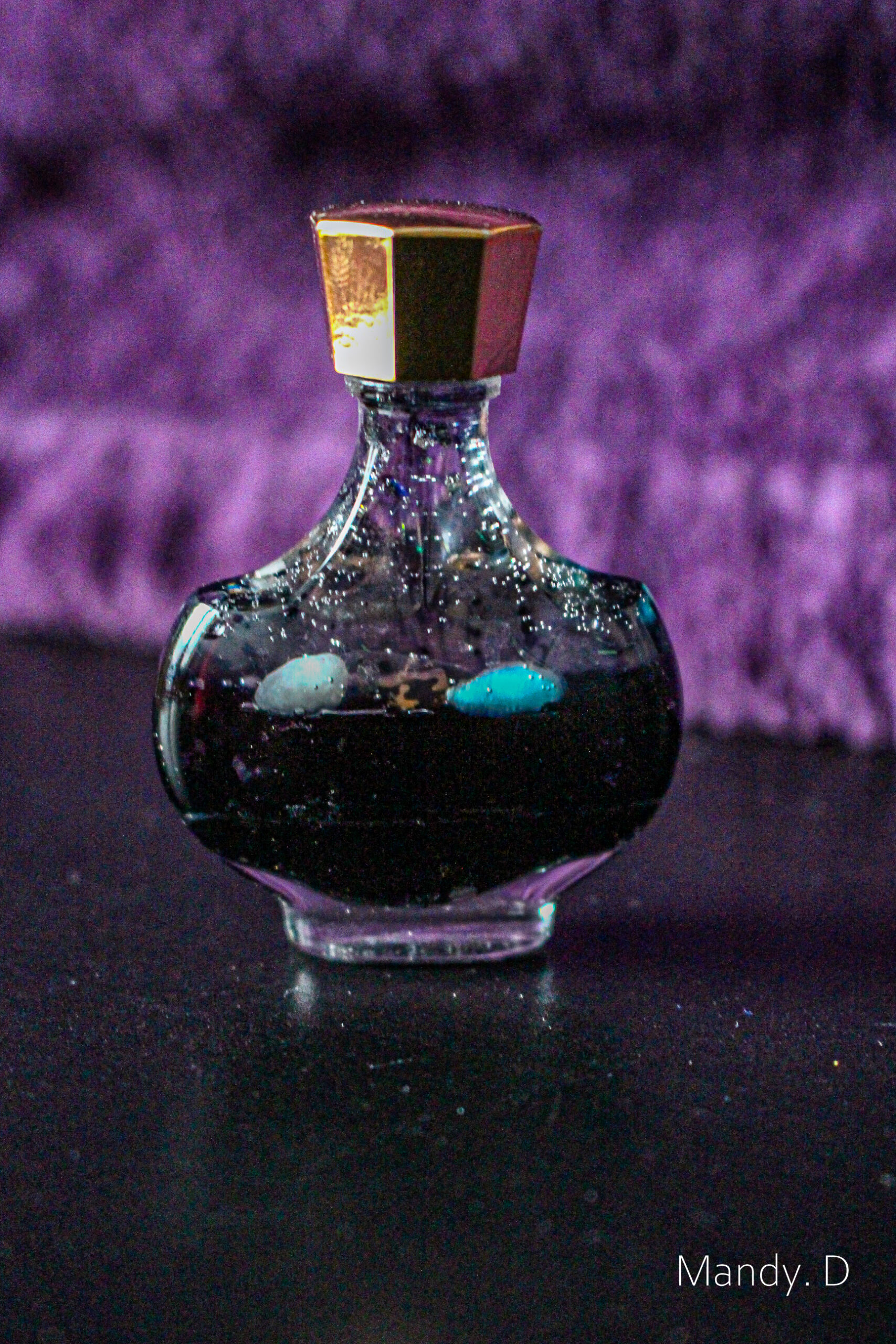 Fiole - explosion de couleur - noir